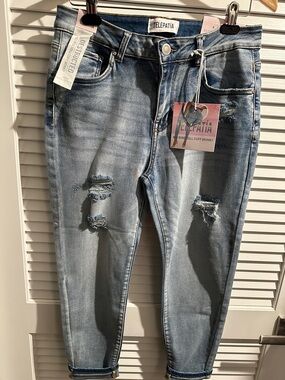 NWT Telepatia Mid Rise Roll Cuff Skinny Distressed Destructed Jeans. Size 15/32
